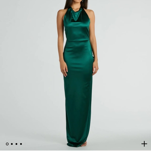 Green silk long dress - Picture 2 of 3